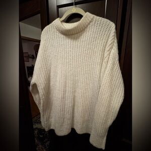 NWT women’s Old Navy sweater